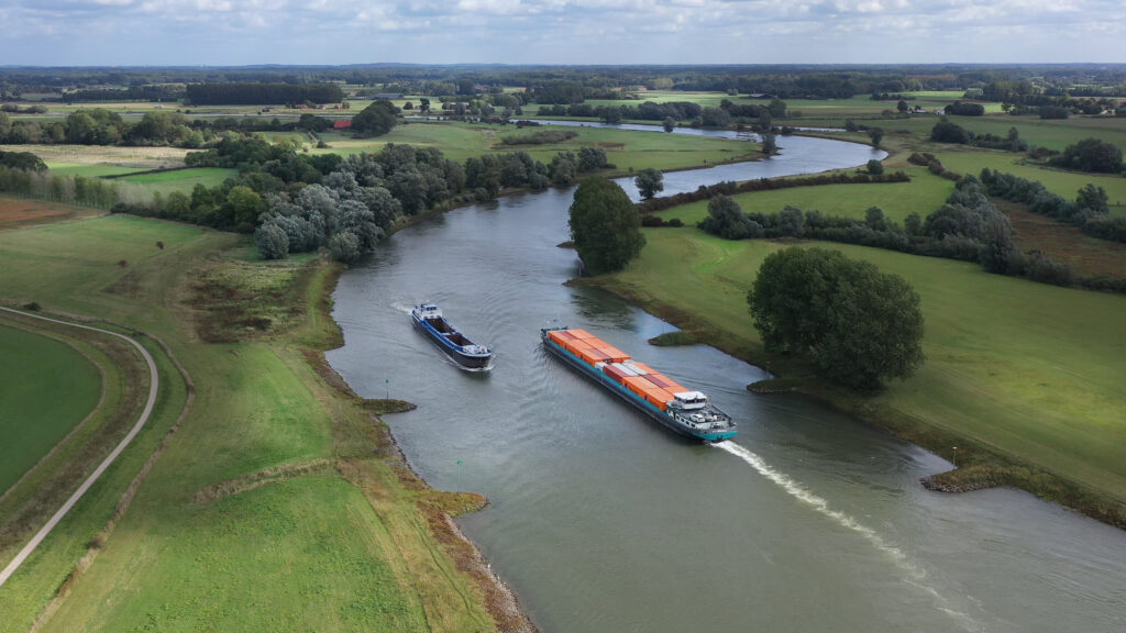 Een dag aan boord van de CCT Hengelo: “Laat jongeren zien hoe het is om te varen”